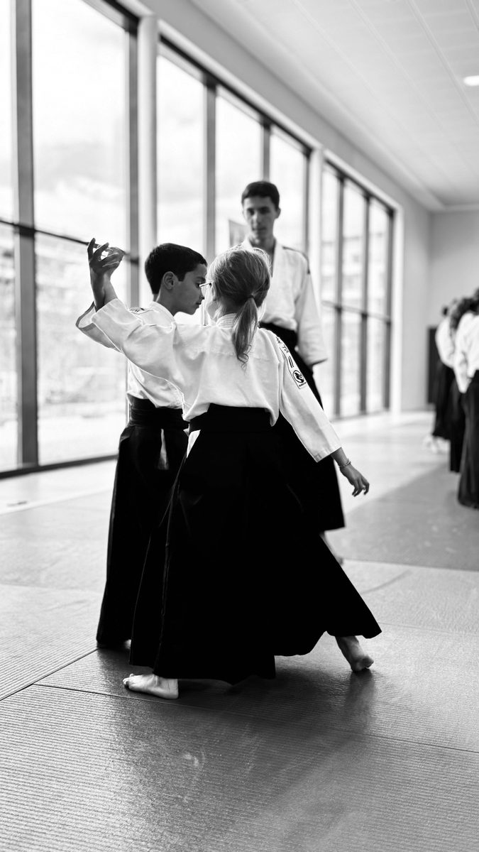 Chute d'un jeune pratiquant pendant le cours
