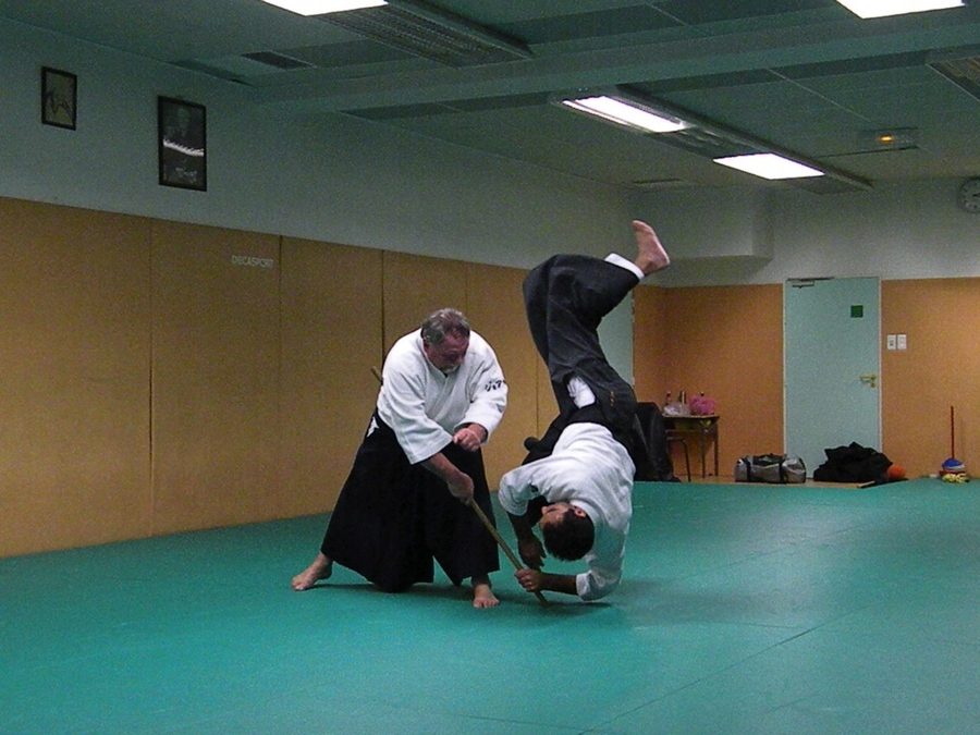 Technique au bâton pendant un cours